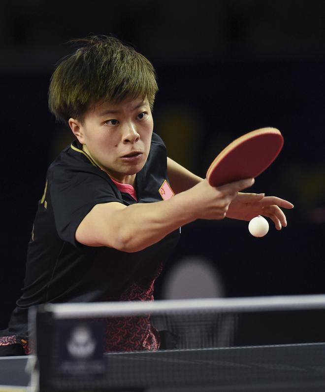 阎菁坦言自 阎菁坦言自